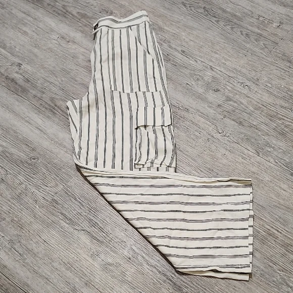 Monteau Black and Linen White Wide Leg Pants - Picture 3 of 8